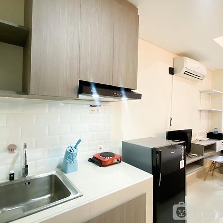 Cozy Studio Room At Pollux Chadstone Apartment By Travelio Cikarang Exterior foto